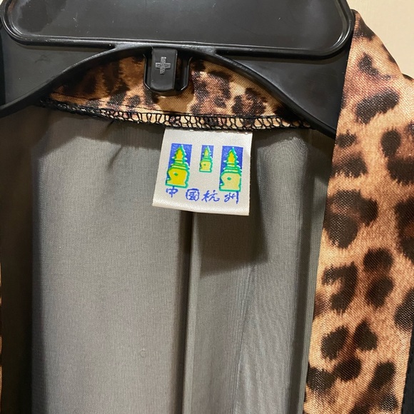 Animal Print Robe - Picture 3 of 7